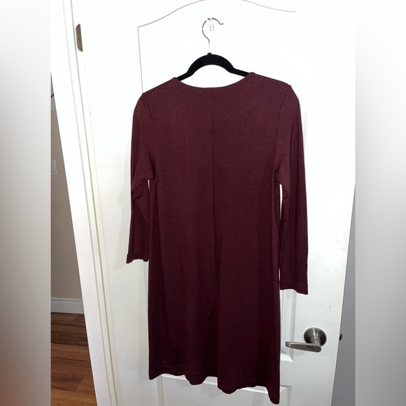 Woman’s H&M medium dress - Picture 2 of 2